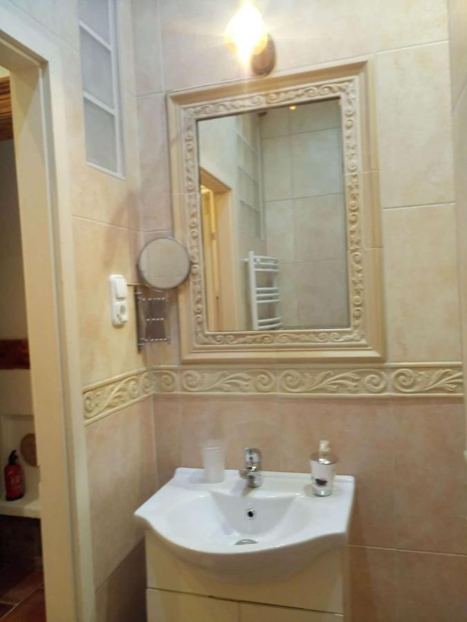 Appartement Rustic In The Jewish Quarter *